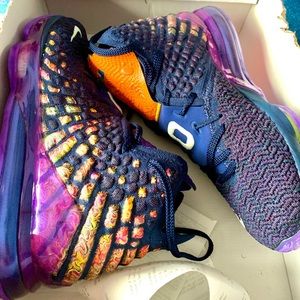 Lebron’s XXII Monsters
